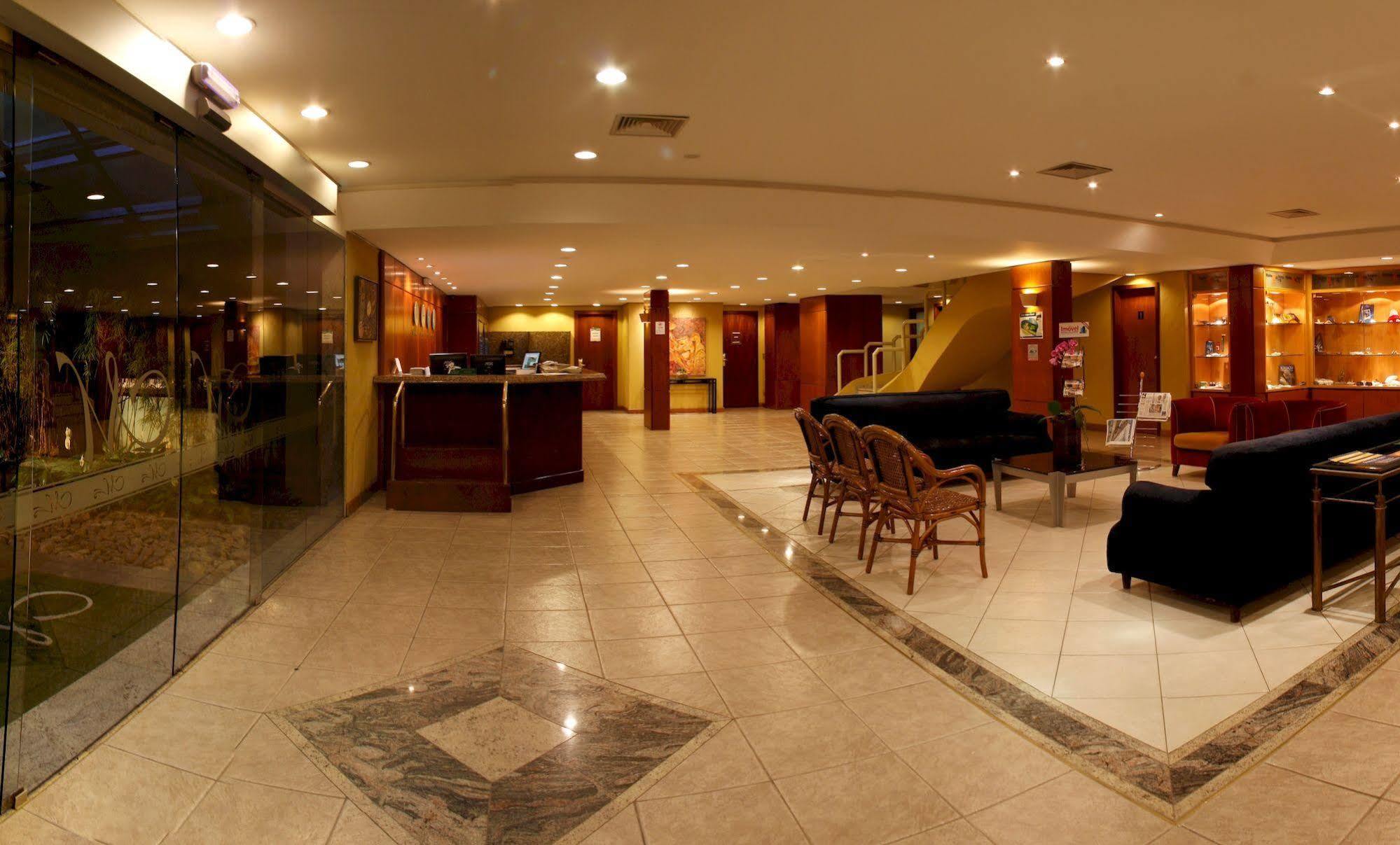 https://mabu-curitiba-express-hotel.hotelmix.co.uk/data/Photos/OriginalPhoto/6833/683359/683359344/Mabu-Curitiba-Express-Hotel-Exterior.JPEG